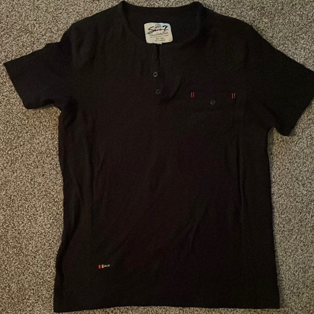 Black pullover shirt size Small